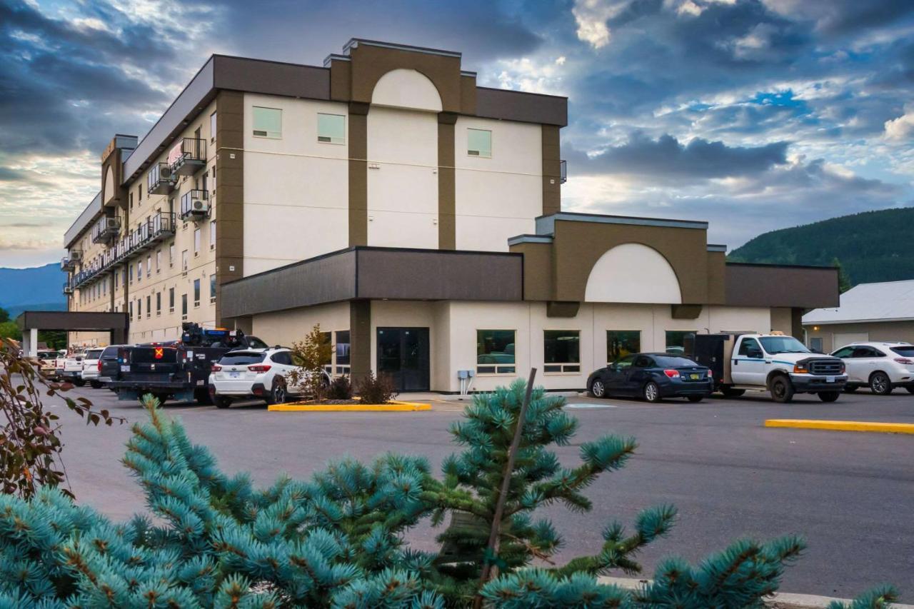 Quality Inn Sunshine Suites Terrace Exterior photo